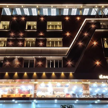 Hotel Eden Карвар Екстер'єр фото