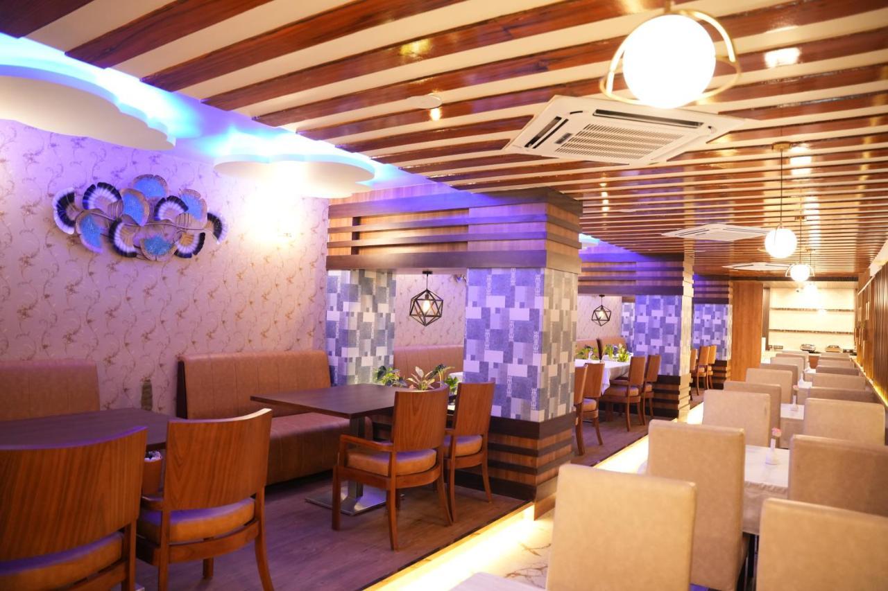 Hotel Eden Карвар Екстер'єр фото