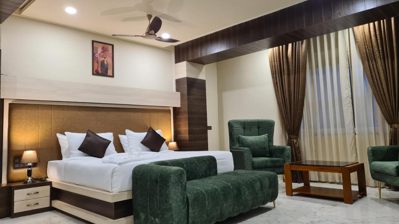 Hotel Eden Карвар Екстер'єр фото