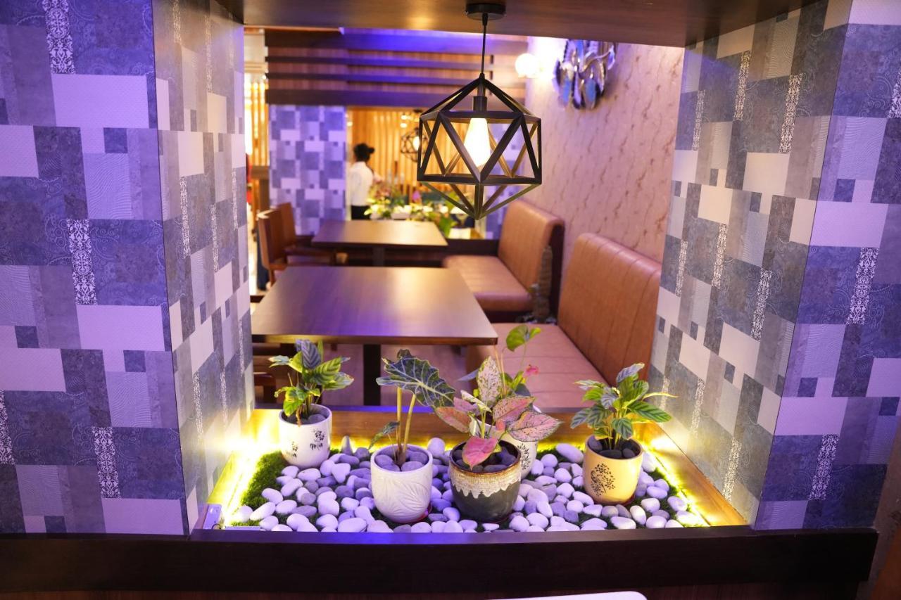 Hotel Eden Карвар Екстер'єр фото