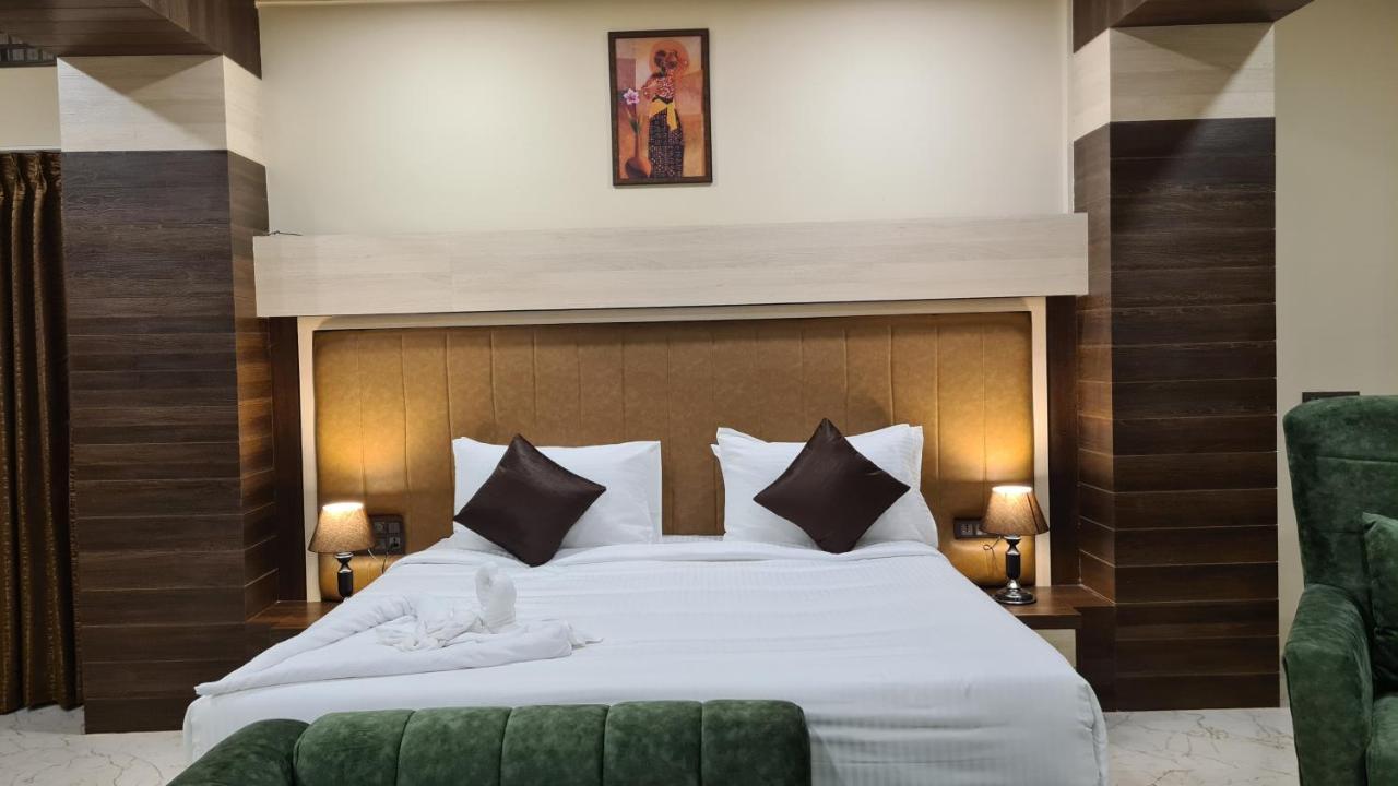 Hotel Eden Карвар Екстер'єр фото